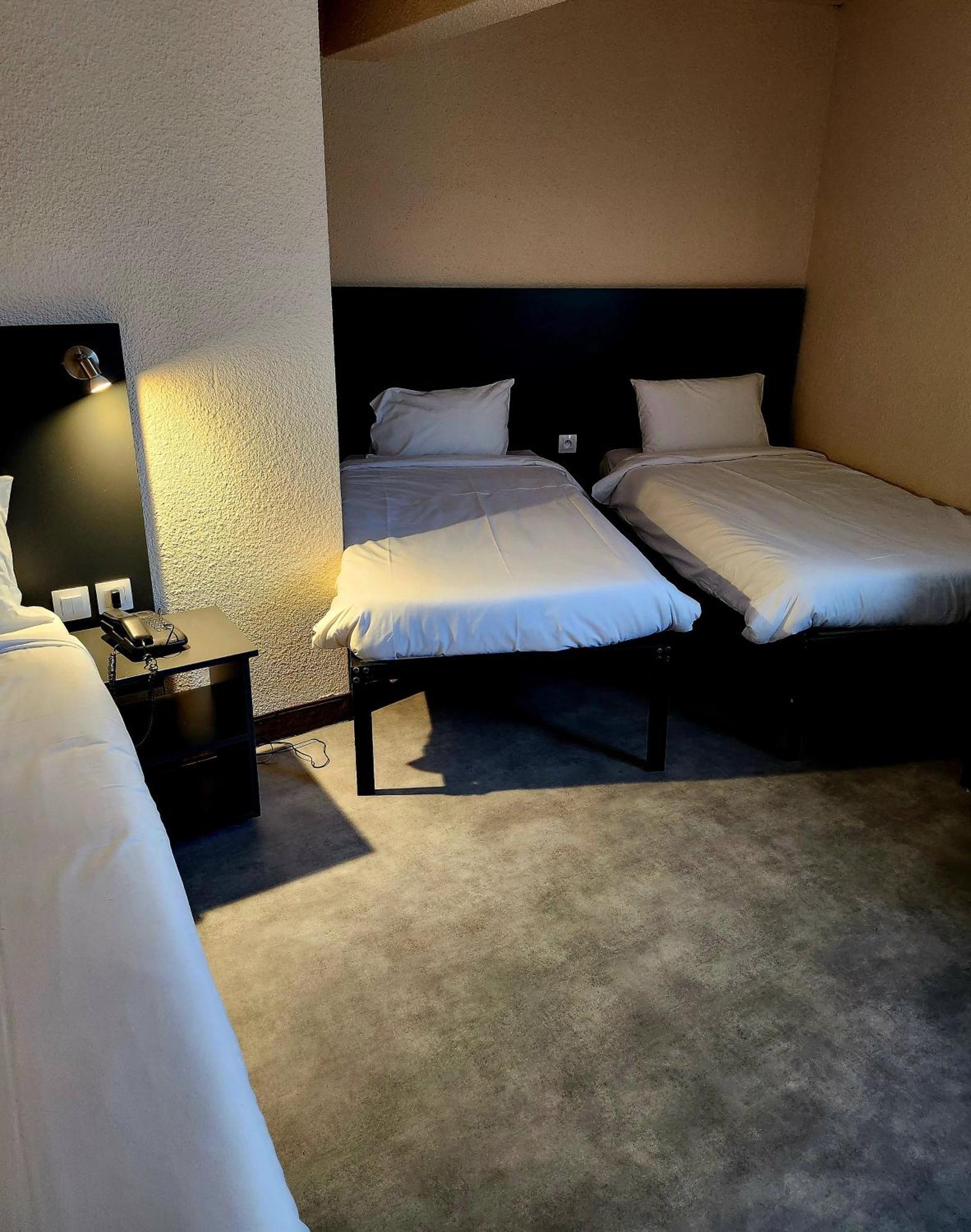 The Originals City, Hotel Le Forum, Strasbourg Nord Шильтигхейм Экстерьер фото