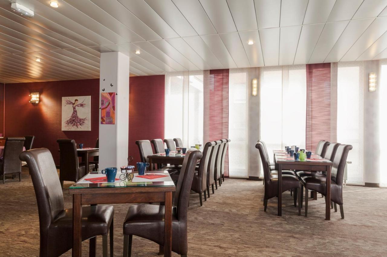 The Originals City, Hotel Le Forum, Strasbourg Nord Шильтигхейм Экстерьер фото