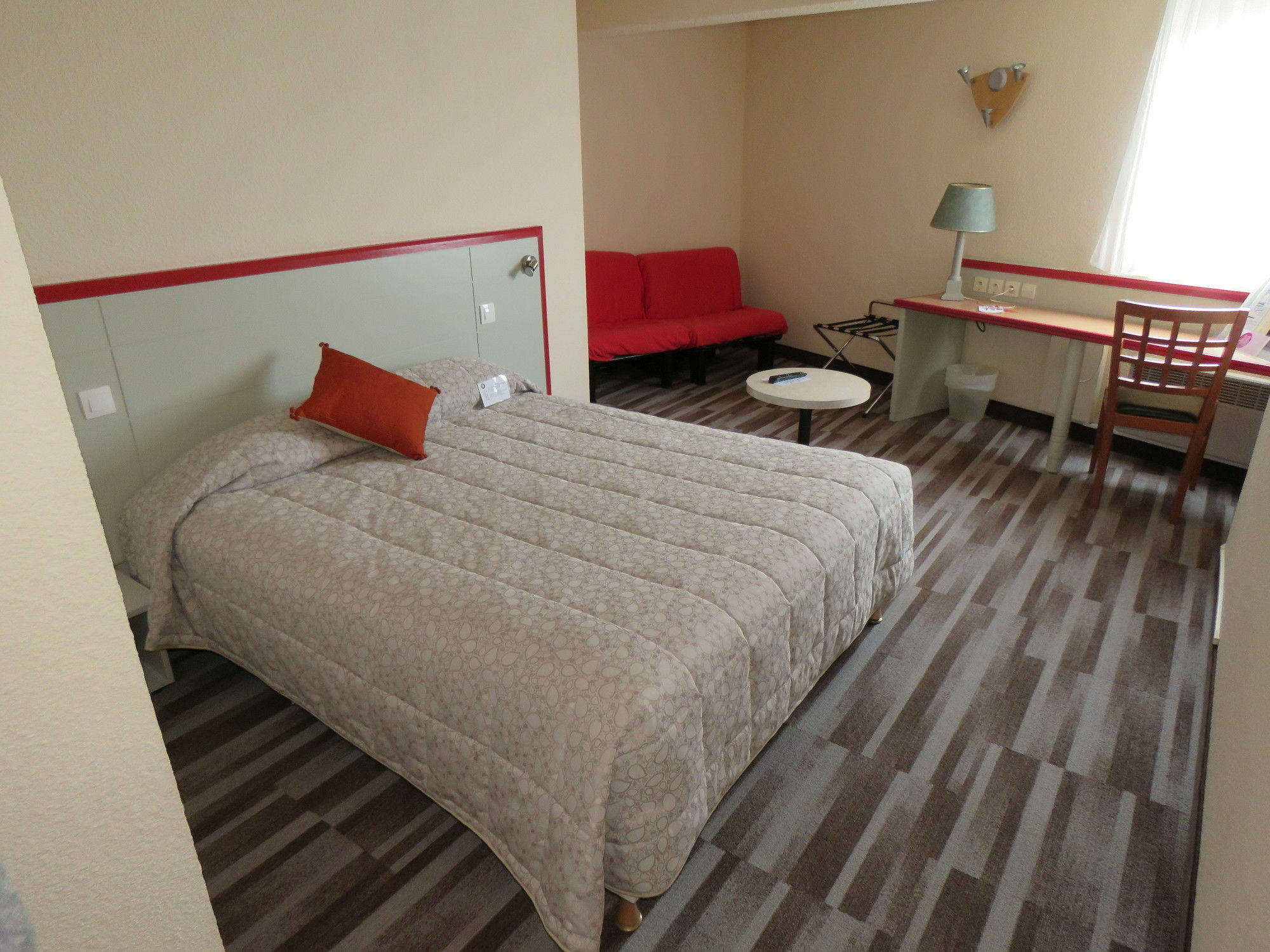The Originals City, Hotel Le Forum, Strasbourg Nord Шильтигхейм Экстерьер фото